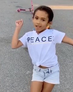 Yooo Chris Brown's daughter Royalty has got MOVES! 💥 [cred: chrisbrown/IG] | Capital XTRA