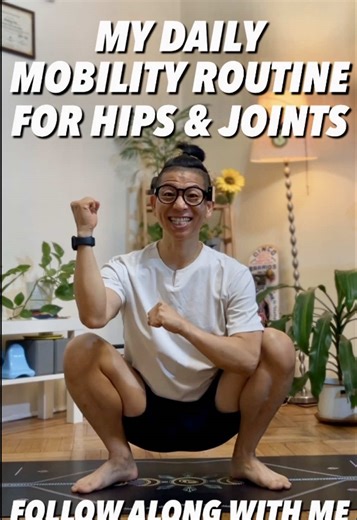 DAILY DEEP SQUAT MOBILITY ROUTINE 🏋️‍♂️ This is my daily mobility morning routine, all performed from a deep squat position — one of the most natural and functional human postures. Why deep squat mobility matters 👇 • Improves hip, knee, and ankle range of motion • Restores joint health & synovial fluid circulation • Builds strength at end ranges, not just flexibility • Enhances posture, balance, and daily movement quality From a yoga perspective, the deep squat grounds you, reconnects you to y