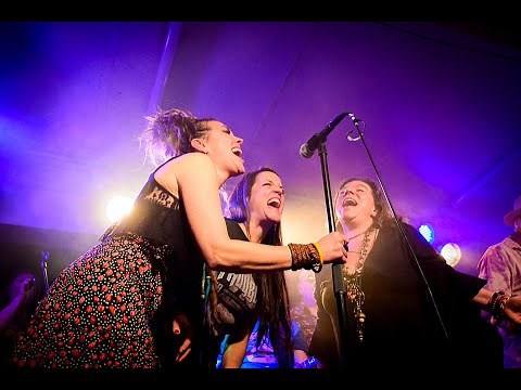 Alanis Morissette - Beth Hart en Janis Joplin live on stage