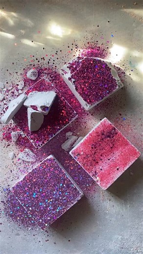 ASMR on Instagram: "Fresh CAP chalk with glitter toppings. Everyone enjoy your weekend!"