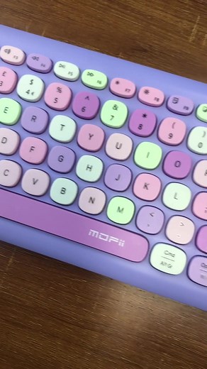 UK layout wireless keyboard with fresh color.#keyboard #mofii #foryou #keycaps #desksetup #fyp #kawaii #keyboardset #wireless #office #tiktokmademebuyit