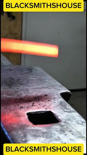 Blatt schlüsselan hänger #handmade #making #keychain #creative #forging | Blacksmith's house