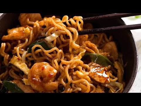 Mie Goreng (Mee Goreng) - Indonesian noodles