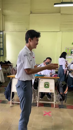 she told me to do this dance lmao😭 #bule #nyasar