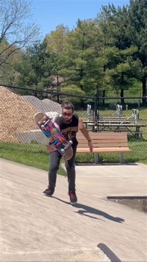 Kickflip no comply hand flip #skateboarding