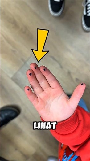 This Mom Tattooed the Exact Same Little Love Designs on Her Kids' Fingers!