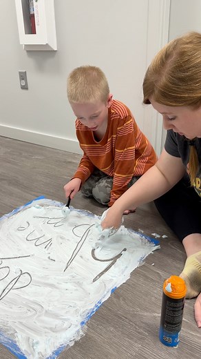 Foamy, fun, fine motor skills! Shaving cream makes handwriting practice into a fun, sensory activity! ✍️ #sensoryplay #sensory #pediatricot #PediatricTherapy #handwriting #handwritingpractice | Omaha Pediatric Therapy, PC