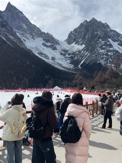 Bipenggou . 毕棚沟 #Bipenggou #tour #travel #sichuan #transfer #carrentalwithdriver #chengdu #wintervibes