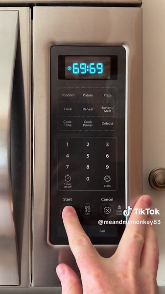 Squishy Monkey Gets Cooked in the Microwave 🙊🙈🙉 #meandmymonkey #squishymonkey #monkee #monke #microwave #fyp #viral