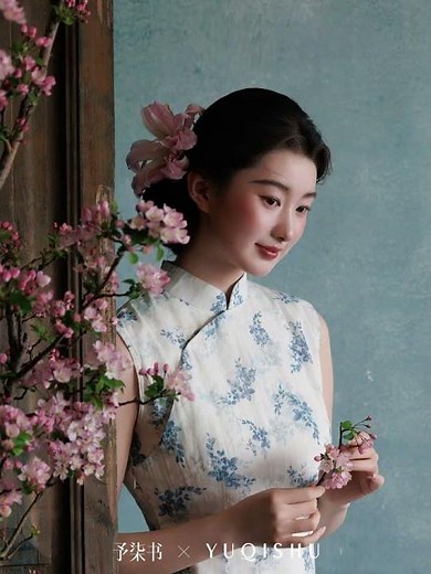 The Heartwarming Moment a Curvy Beauty Meets Her Kindest Photographer