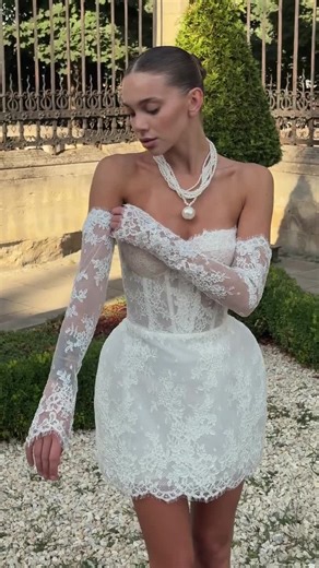 Elegant Short Lace Wedding Dress With Structured Corset & Detachable Sleeves, Mini Bridal Gown Perfect for After Party or Wedding Photoshoot - Etsy Canada