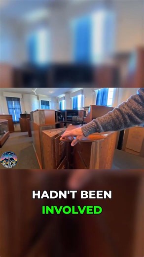 The CRAZY Reason This Old Klipsch Looks Incomplete