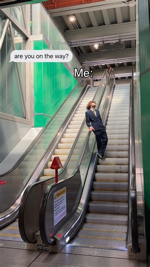 I’m (technicallyyy) on the way 🤷‍♀️ #Transperth #Trains #FitCheck #PublicTransport #Perth | Transperth