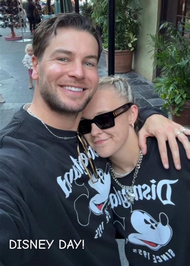 Disneyland #ChrisHughes #JoJoSiwa #CoJo #JoelleSiwa #Disneyland