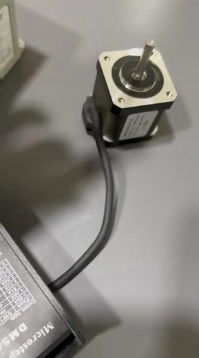 Stepper Motor Directly PLC se connect hoga?