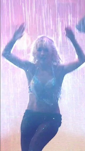 Il balletto di Sabrina Carpenter ai VMAs 2025 🚀