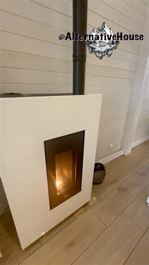 26K views · 345 reactions | Tiny house on wheels without loft 朗 | Alternativehouse | Facebook