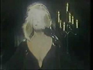 Elvira pied in the face