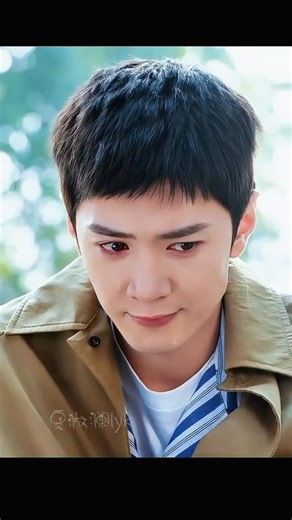 Such a beautiful cryer. Azan’s clip from the last episode of The White Olive Tree #chenzheyuan