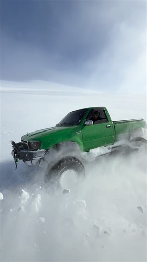 🇹🇷GÜMOFF🇹🇷 on Instagram‎: "Kısa bir film gibi iyi seyirler😊 😊 😊😊🤗 😊 Zirveninsahipleri#toyota #hilux #keşfetteyiz #offroad #ofrroad4x4 #4x4 #adrenaline #reelsinstagram #offroading #instacool #mud #fy #fyp #fypシ #reeducaçãoalimentar #reelsvideo #istanbul #türkiye #gümüşhane #snow #gopro #arb #ironman #اكسبلور_فولو #لايك #تصوير #لايكات #تطعيس #القصيم #الهيار @instamotors34 #القصيم @suzukioffroadturkiye"‎