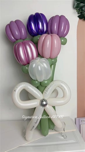 Creative Balloon Art for Memorable Birthday Gifts