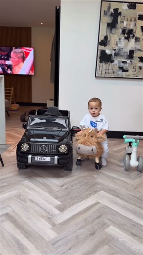 Swench Family 🏡👩🏼‍❤️‍👨🏾👼🏼🐾 on Instagram: "Elite Vehicle Selection 🤩"