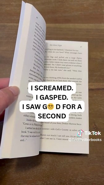 This Christmas thriller book had me questioning everything. The tension, the reveals, the final twist—I couldn’t breathe. A truly suspense-filled nightmare. 😳🔪 #thrillerbooks #bookrecommendation #holidaybook #booktokfyp #thrillerbookaddict