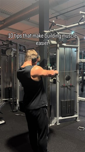 1. Follow the same programme Stop changing your exercises every couple of weeks. Keep your key movements consistent so you can actually measure progress. 2. Track your lifts Write down your weights, reps and sets. Your goal should be to gradually improve your performance over time. 3. Get enough protein Muscle needs protein to repair and grow. Aim for a consistent daily intake rather than trying to make up for it at the end of the day. 4. Don’t fear carbs Carbs are your training fuel. Having eno