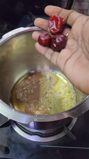 Thakkali Sadam + Pudina sadam = thakkali pudina Sadam 😋👌 for lunch dabba😛