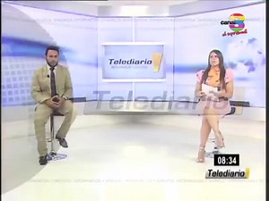 401K views · 9.5K reactions | CONSTERNACIÓN CAUSA EN SUS COMPAÑEROS | La presentadora de noticias de Telediario, Diana Alonzo, se le quiebra la voz al dar la noticia del fallecimiento de su compañera y presentadora de noticias Vivían Vásquez, quien fallece en un trágico accidente en el kilómetro 53.5, libramiento de Chimaltenango.  La Voz de Guate / Osmar Toc | La Voz de Guate | Facebook