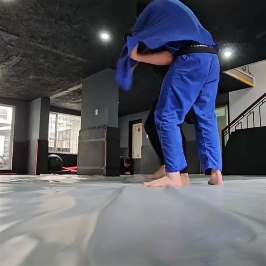 countered with Kani Basami variation