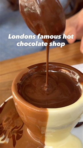 Famous hot chocolate shop in London