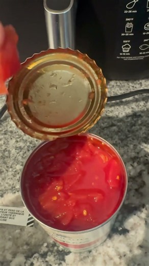 Tomates en lata para más facilidad en USA 🇺🇸 #funny #latasya #comida #perezoso #facil #preparation