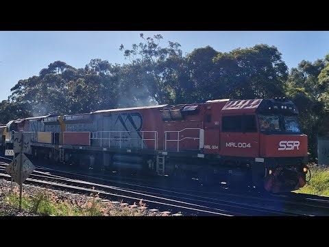 12/04/26 SSR Westons Grain Train 8140 passing Chullora West Junction