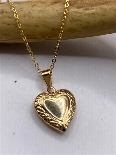 Vintage Small Heart Photo Locket Necklace | Gold Filled Picture Memory Pendant - Etsy