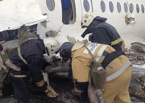 К семье на Новый год: что известно о погибших при авиакатастрофе в Казахстане