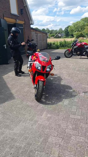 5.4K views · 133 reactions | Honda VTR1000 SP1 MotoMadness #Honda #VTR #sp1 #hondavtrsp1 #trackbike #motorsport #trending | MotoMadness | Facebook