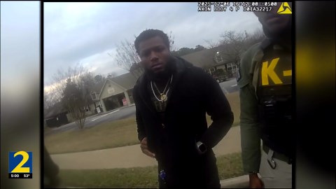 Police impersonators held man at gunpoint. Then a real officer arrived