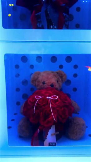 Let your flower shop open 24/ 7, flower vending machine customer case #vendingmachinefactory