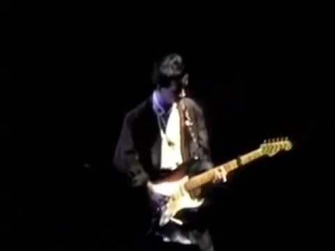 (Superior version [4K]) Some girls are bigger than others - The Smiths (MUST WATCH)