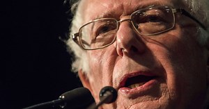 Bernie Sanders Spars Over Reparations at Race Forum