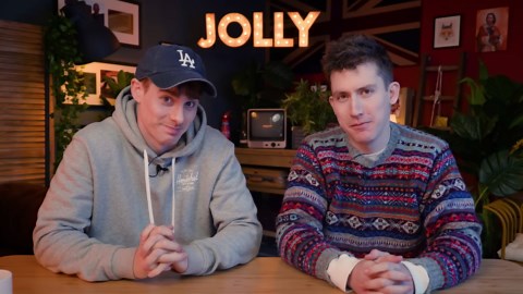 British guys try American Super Bowl snacks | Tailgating in a car boot!