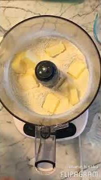 Pie Crust 101: How to make a pie crust from scratch