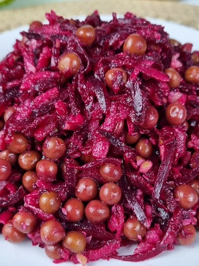 Рецепт вкусного салата из свеклы и яблока