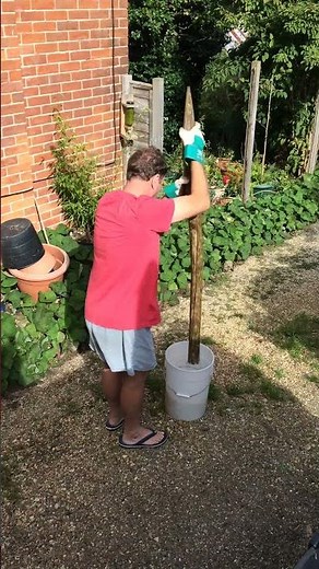 Apple Pulping the simple way - with an old fence post