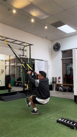 TRX alternating SL squats + low rows (with modifications)