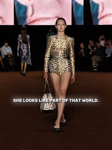 She Belongs in Mugler’s World #mugler #runway