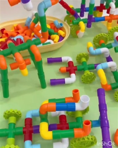 ہر ماں باپ کا ایک ہی مسئلہ ہوتا ہے… اپنے بچے کو موبائل سے کیسے دور رکھا جائے؟ اس کا بہترین حل 🎨 60 Colorful Pipe Puzzle Building Blocks بچہ جوڑتا ہے، بناتا ہے، اپنی سوچ کو شکل دیتا ہے… Order now https://www.apzone.pk/pipe-blocks.html Whatsapp on 03217463493 #CreativeKids #KidsActivities #EducationalToys #ParentsChoice #BrainDevelopment #PuzzleToy #KidsLearning | APzone