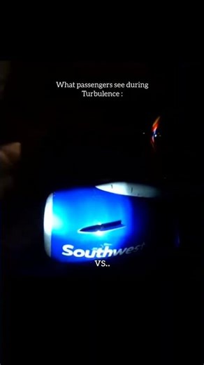 what pilots see 🥶 #airbusboeingaviation #aviation #airbus #boeing #airport #landing #airplane #fypシ