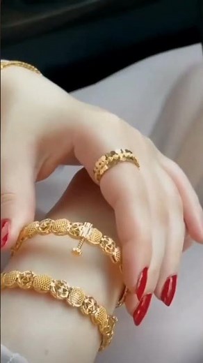 Ladies Gold Bracelet Bangles | How to wear a screw Lock Bangle | new Gold Jewlery Bangles Bracelet